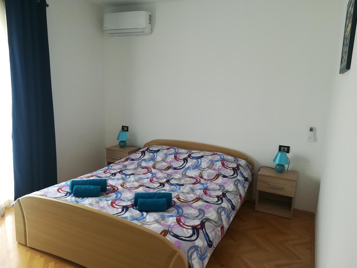 Valki Apartment Пореч Екстериор снимка